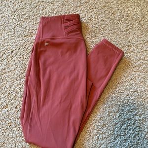 Fabletics - Trinity High Waisted Pocket Leggings